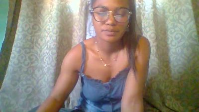 Avotra02 live cam on Cam4