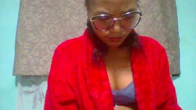 Avotra02 live cam on Cam4