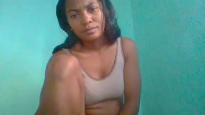 Avotra02 live cam on Cam4