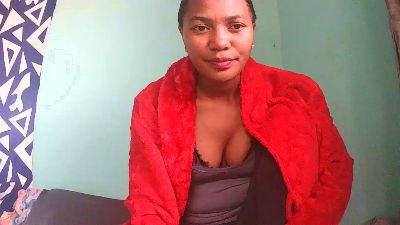 Avotra02 live cam on Cam4
