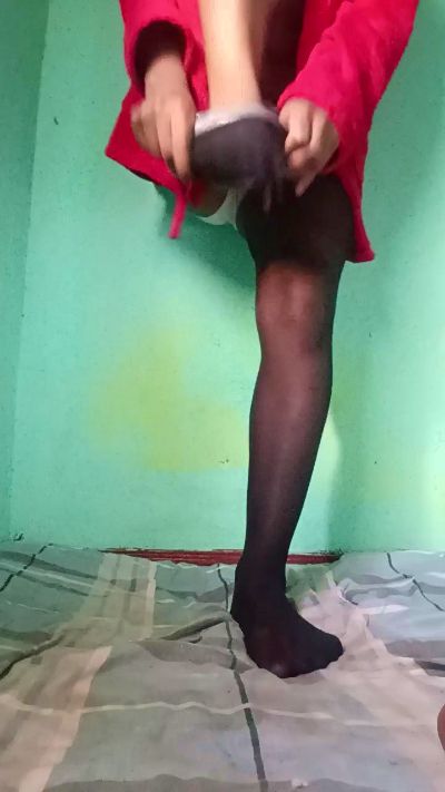 Avotra02 live cam on Cam4