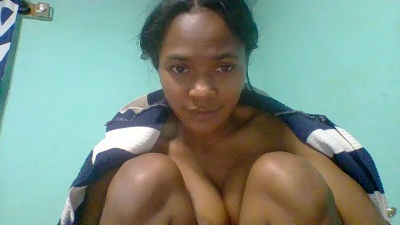 Avotra02 live cam on Cam4