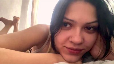 AvrilVillane live cam on Cam4
