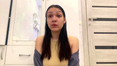 AvrilVillane live cam on Cam4