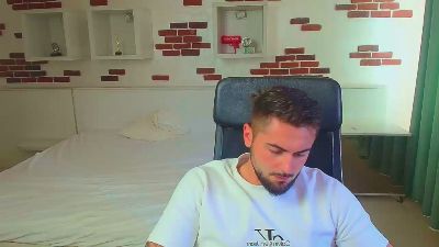 AxelEdge live cam on Cam4