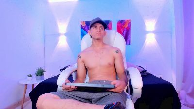 AxelFalcon live cam on Cam4