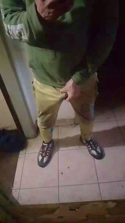 AxelGPP75 live cam on Cam4