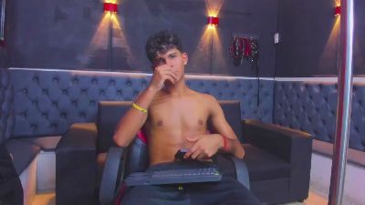 AxelGreyder live cam on Cam4