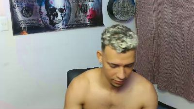 AxelNova live cam on Cam4