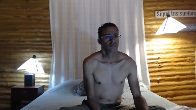 Axel_Phoenix live cam on Cam4
