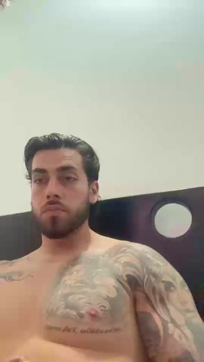 Axel_blaze_1 live cam on Cam4