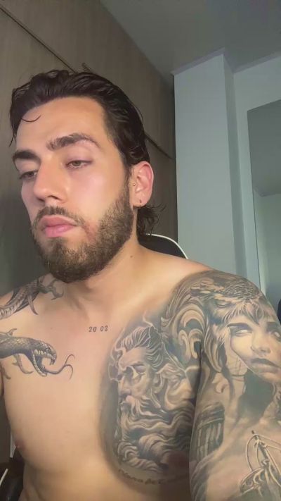 Axel_blaze_1 live cam on Cam4