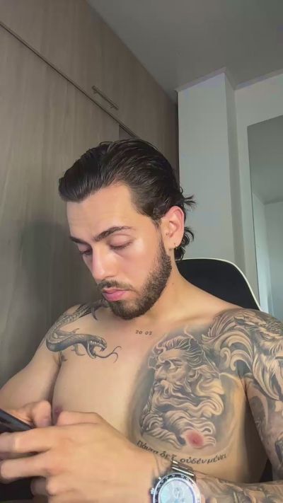 Axel_blaze_1 live cam on Cam4