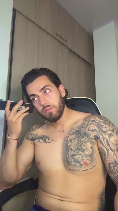 Axel_blaze_1 live cam on Cam4