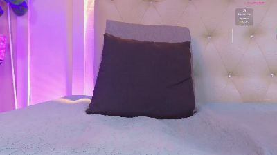 Axel_saenzz live cam on Cam4