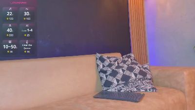 Axel_saenzz live cam on Cam4