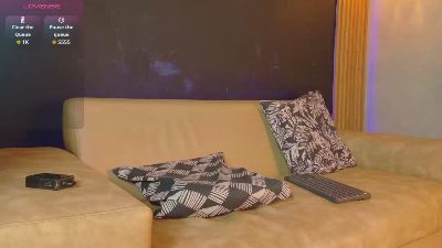 Axel_saenzz live cam on Cam4