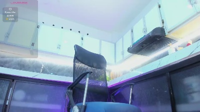 Axel_saenzz live cam on Cam4