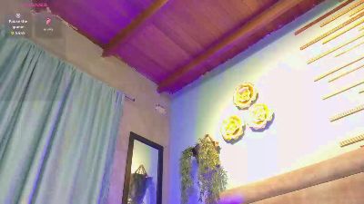Axel_saenzz live cam on Cam4