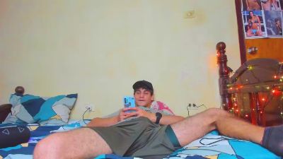 Axel_sex69 live cam on Cam4