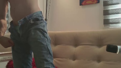 Axelfairchaild live cam on Cam4