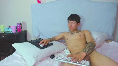 AxelyTiffany live cam on Cam4