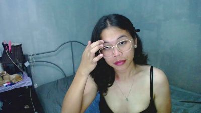 Ayalicious4uxx live cam on Cam4