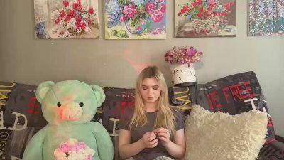 AyanaNanney live cam on Cam4