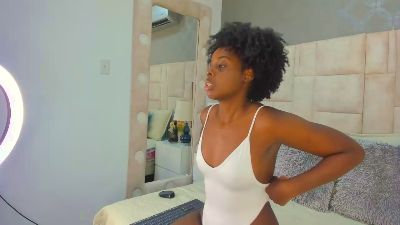 Ayanaebony live cam on Cam4