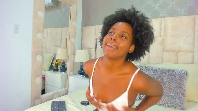 Ayanaebony live cam on Cam4