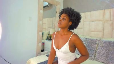 Ayanaebony live cam on Cam4