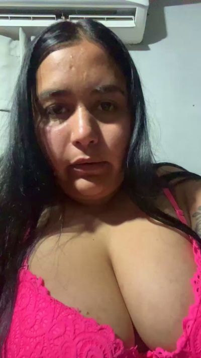 Aye395 live cam on Cam4