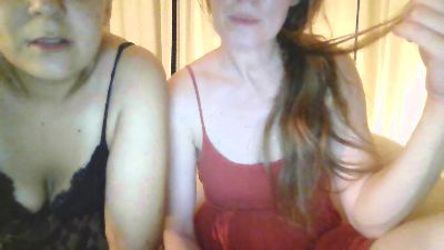 Ayla_Nia live cam on Cam4