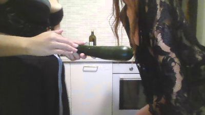 Ayla_Nia live cam on Cam4