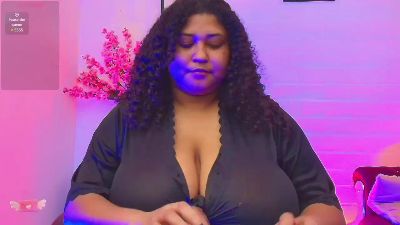 Ayliinn_ live cam on Cam4