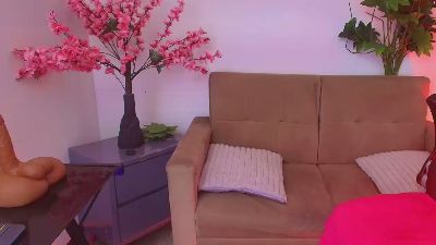 Ayliinn_ live cam on Cam4