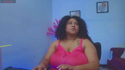 Ayliinn_ live cam on Cam4