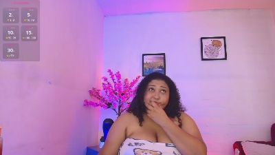 Ayliinn_ live cam on Cam4