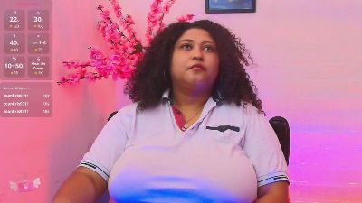 Ayliinn_ live cam on Cam4