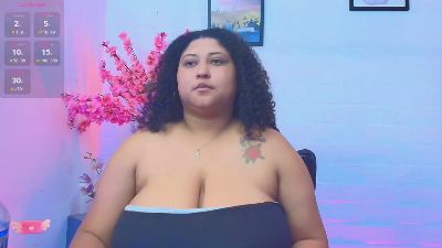 Ayliinn_ live cam on Cam4