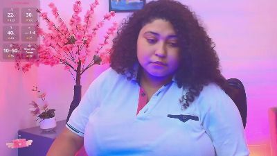 Ayliinn_ live cam on Cam4