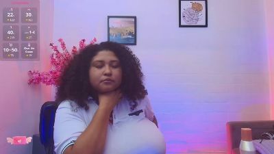 Ayliinn_ live cam on Cam4