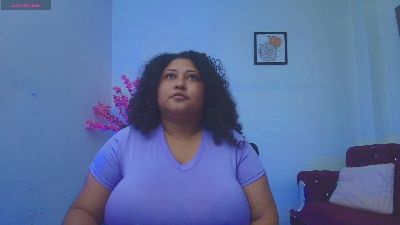 Ayliinn_ live cam on Cam4