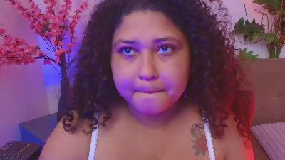 Ayliinn_ live cam on Cam4