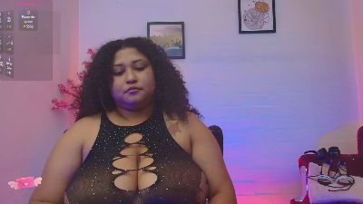 Ayliinn_ live cam on Cam4