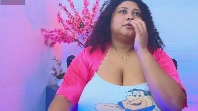 Ayliinn_ live cam on Cam4