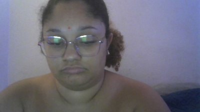 Ayshiamia live cam on Cam4