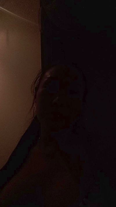 Ayumiosaka2025 live cam on Cam4