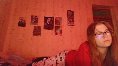 AzaleeKanz live cam on Cam4