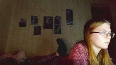 AzaleeKanz live cam on Cam4